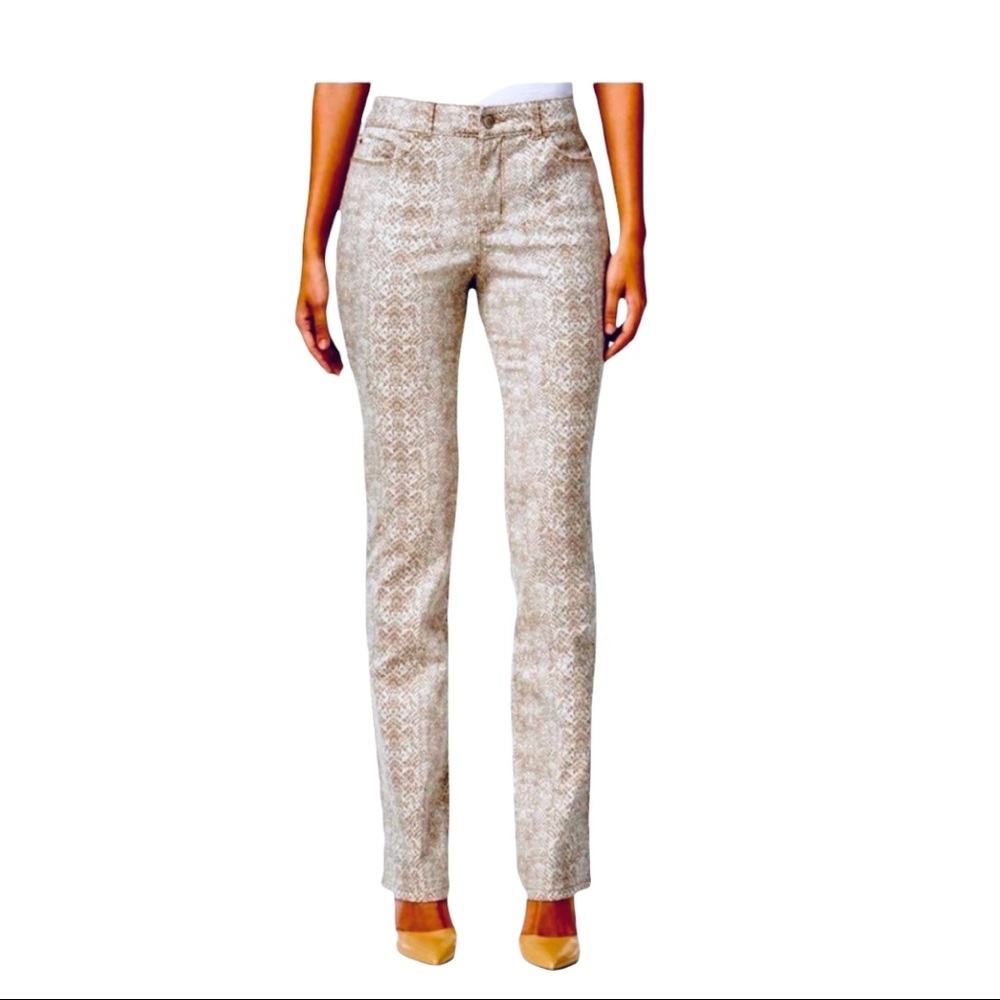 Charter Club Lexington Straight Leg Jeans 12